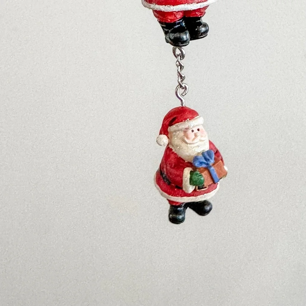 VTG New RUSS 3 Santa's w/List, Bow & Present Hanging on Chain Christmas Ornament